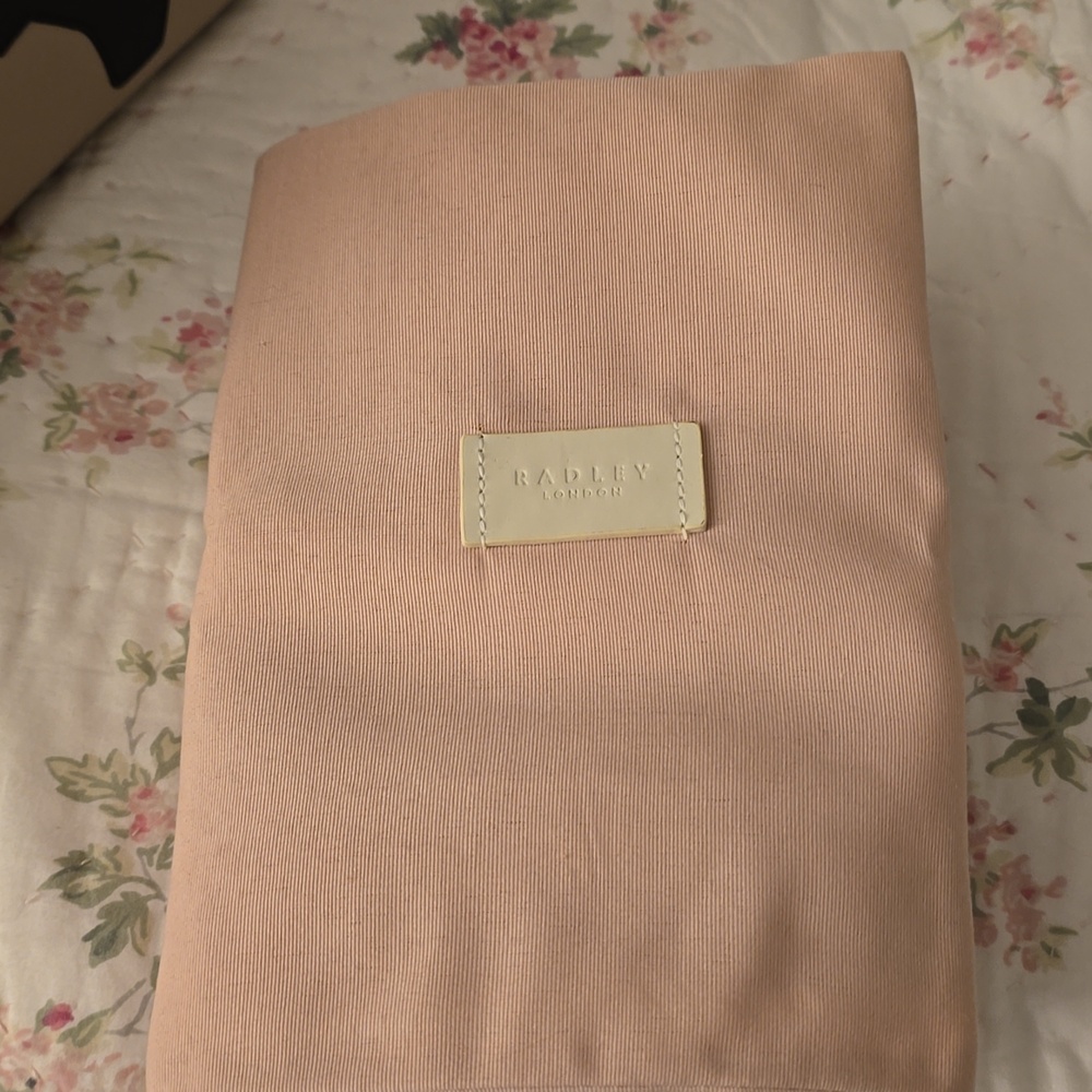 NWOT Radley London 2019 Stargazing Picture Bag - Picture 7 of 7